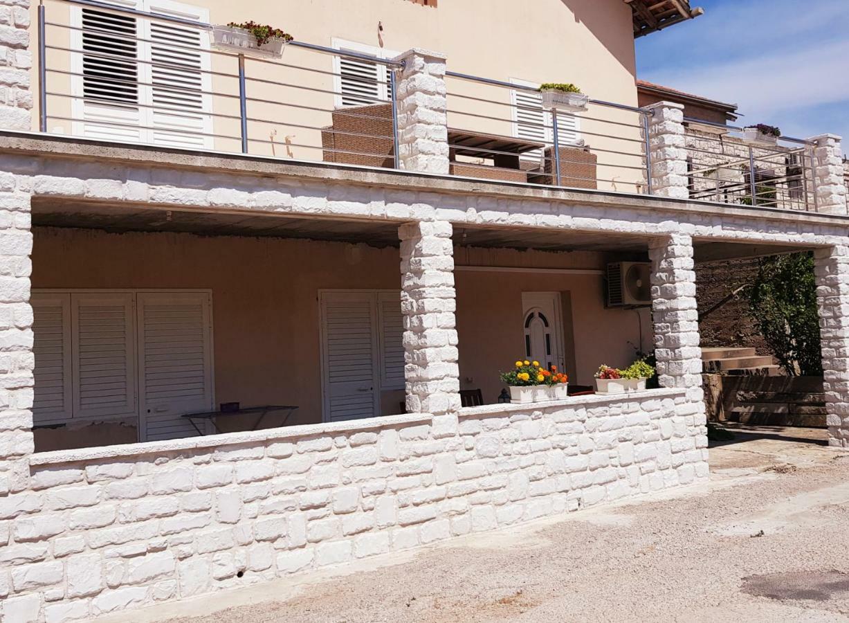 Apartment M&M برنا المظهر الخارجي الصورة